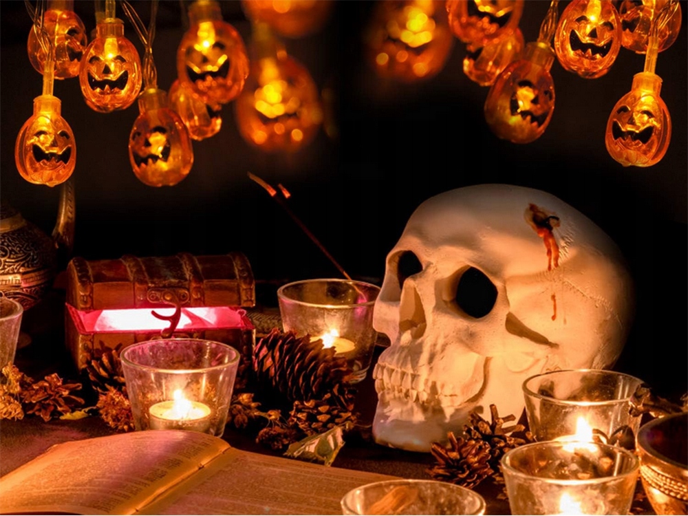 Halloweeni lambikett kõrvitsad.