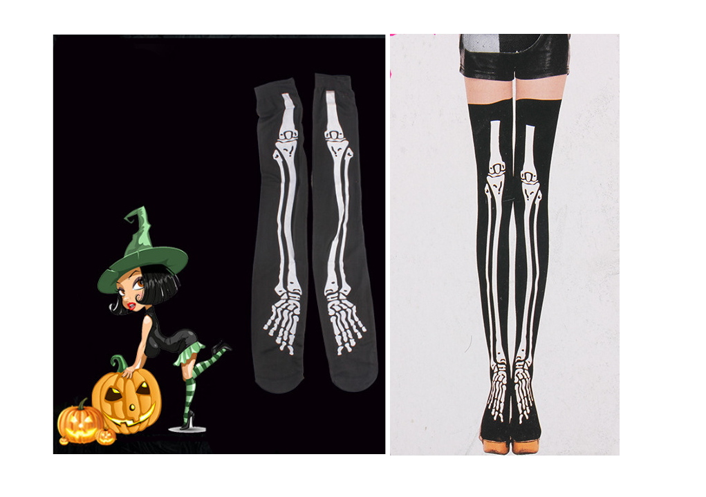 Halloweeni mustad sukad luukerega.