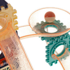 Vahvelklotsidest kuulirada koos kuuliga.