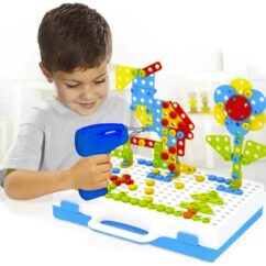 Laste trell koos kujunditega alusel.