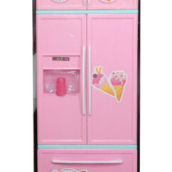 Roosa suur kahe uksega külmkapp, millel on üleval kaks ust ja all üks suur uks ning lisaks joogiautomaat.