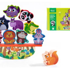 Liikuv puidust värviline alus, millele on asetatud erinevad loomad, nagu jänes, karu, krokodill, panda ja lõvi.