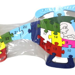 Värviliste paksude tükkidega helikopteri kujuga pusle koos tähtede ja numbritega õppimiseks.