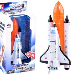 Laste mängu kosmoselaev koos karbiga.