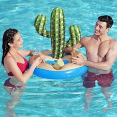Täispuhutav kaktus, millel on spetsiaalsed joogipudeli kohad, mis tagab basseinis või veekogudes jaheda joogi.